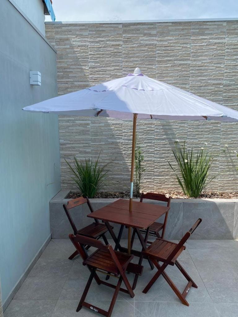 Casa com piscina e um quarto com ar split pé na areia a 50 metros da praia House in State of Bahia