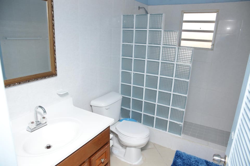 Breezee Apartment in Anguilla