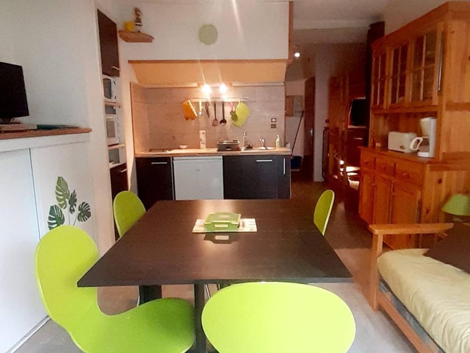 Studio 5 pers. Calme Hyper Centre Cauterets - FR-1-234-260 Apartment in Cauterets