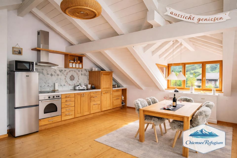 ChiemseeRefugium - Ferienwohnung Park Apartment in Grassau