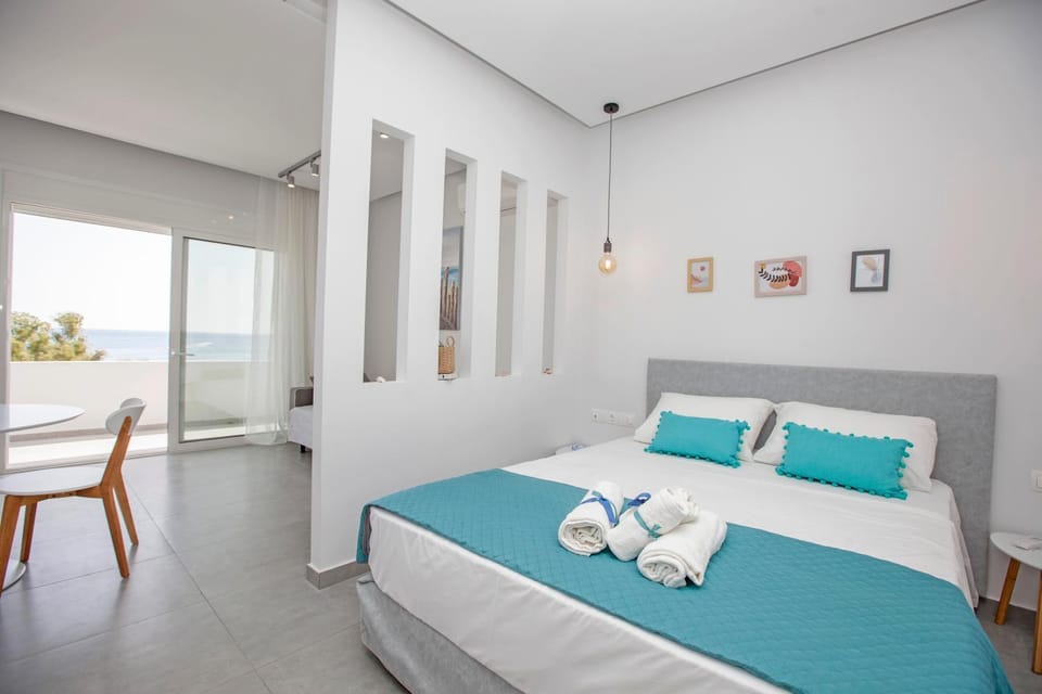 Bed, Photo of the whole room, Bedroom, Sea view