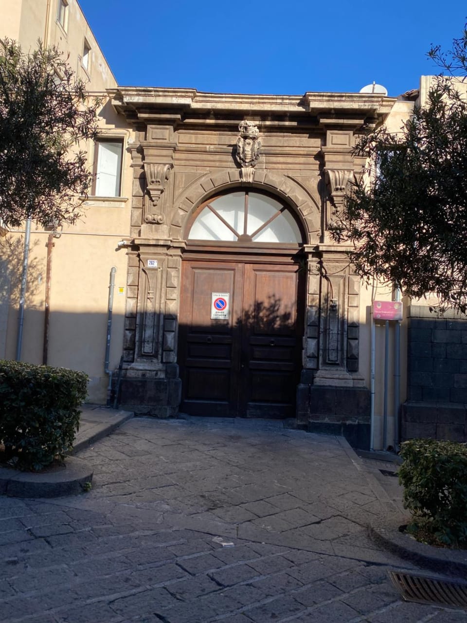 Property building, Facade/entrance