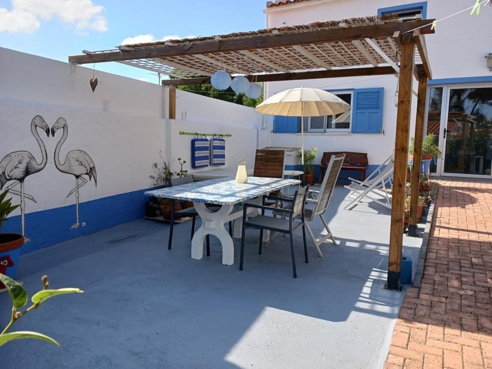 Patio, Seating area