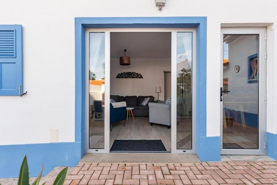 Facade/entrance, acessibility