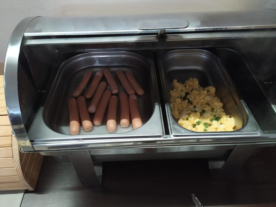 Breakfast, Buffet breakfast