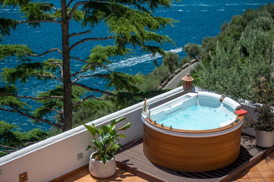 Hot Tub, Solarium, Balcony/Terrace, Sea view, Open Air Bath