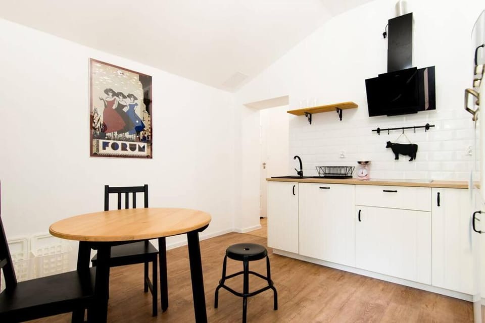 Kitchen or kitchenette, Living room, Dining area