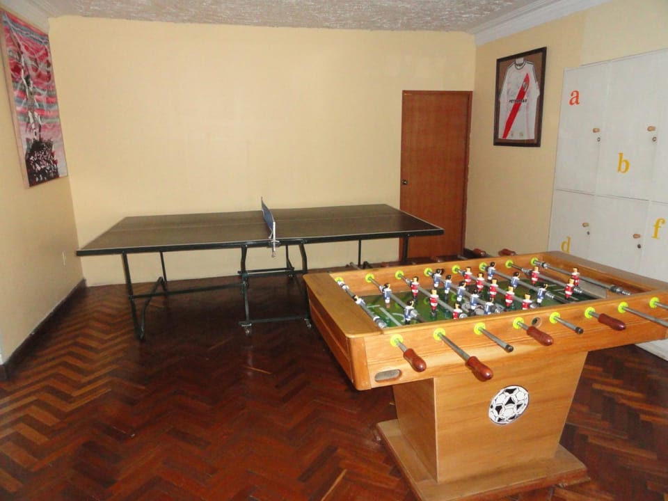Game Room, Table tennis
