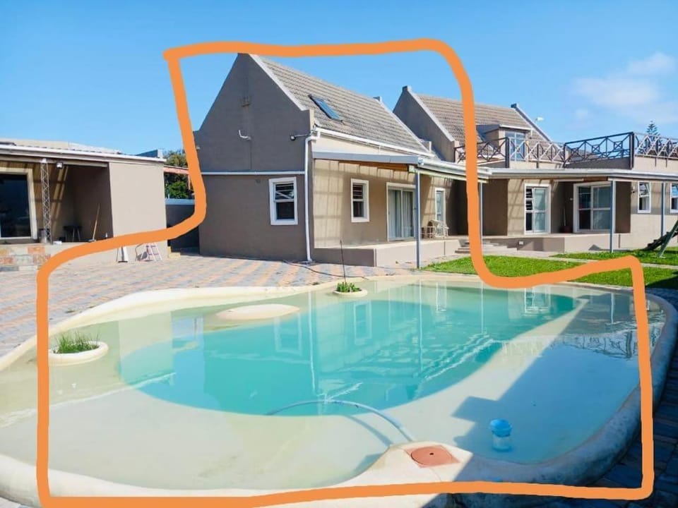 Boss Holiday Rentals Apartment in Cape Town