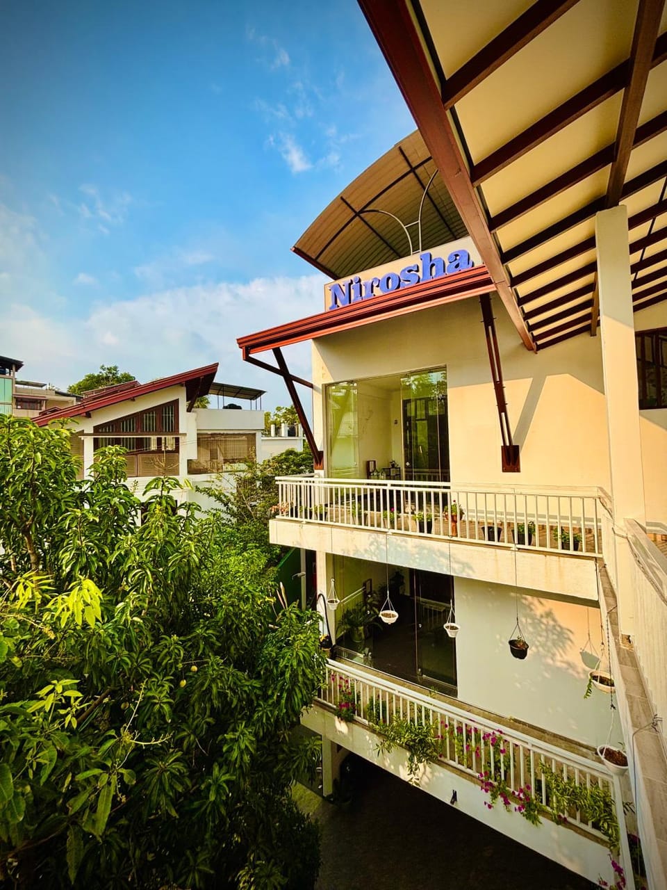 Property building, Day, Garden, Balcony/Terrace, Garden view