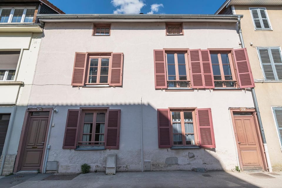 Property building, Facade/entrance