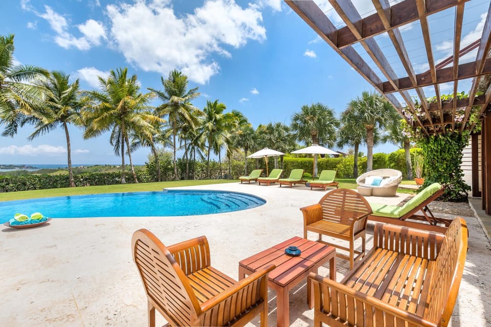 Patio, Garden, Garden view, Pool view, sunbed