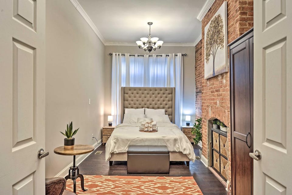 Chic Baltimore Apartment: 2 Mi to Downtown! Apartment in Baltimore