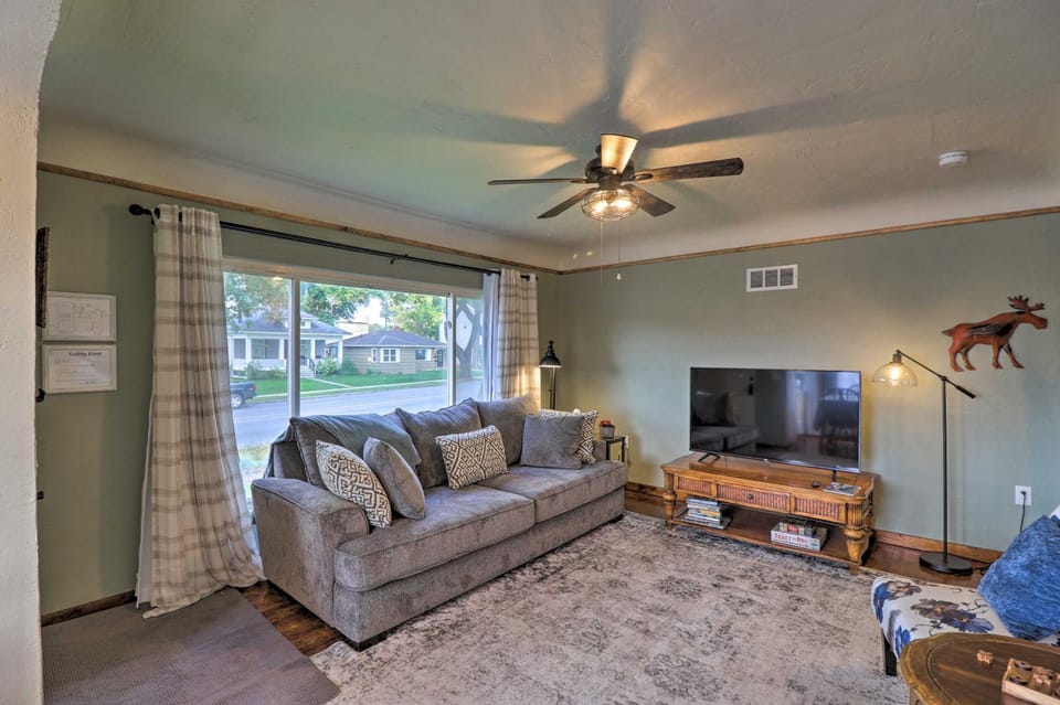 Comfy & Cozy Kalispell Home: Walk to Downtown House in Kalispell
