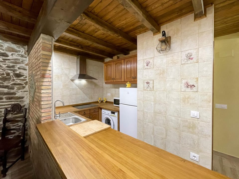 Recuerdos de Monfragüe House in Extremadura, Spain