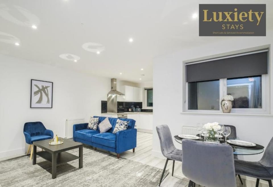 Living room, Seating area, Dining area, kitchen