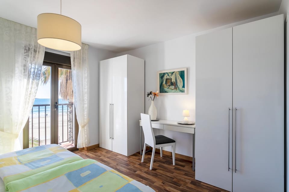 Living room, Bedroom