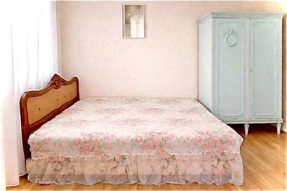 Bed, Photo of the whole room, Bedroom, wardrobe