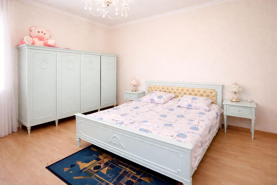 Bed, Photo of the whole room, Bedroom, wardrobe