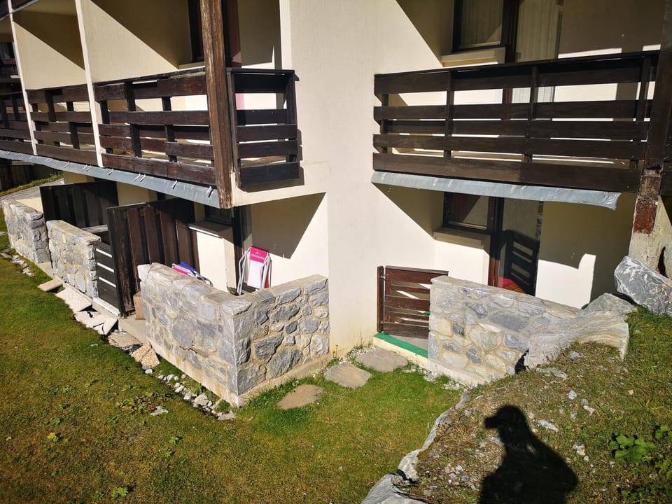 Skiing, Balcony/Terrace