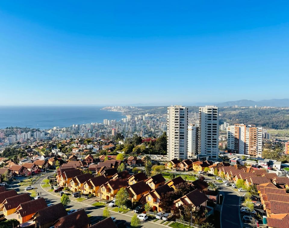 City view, Sea view