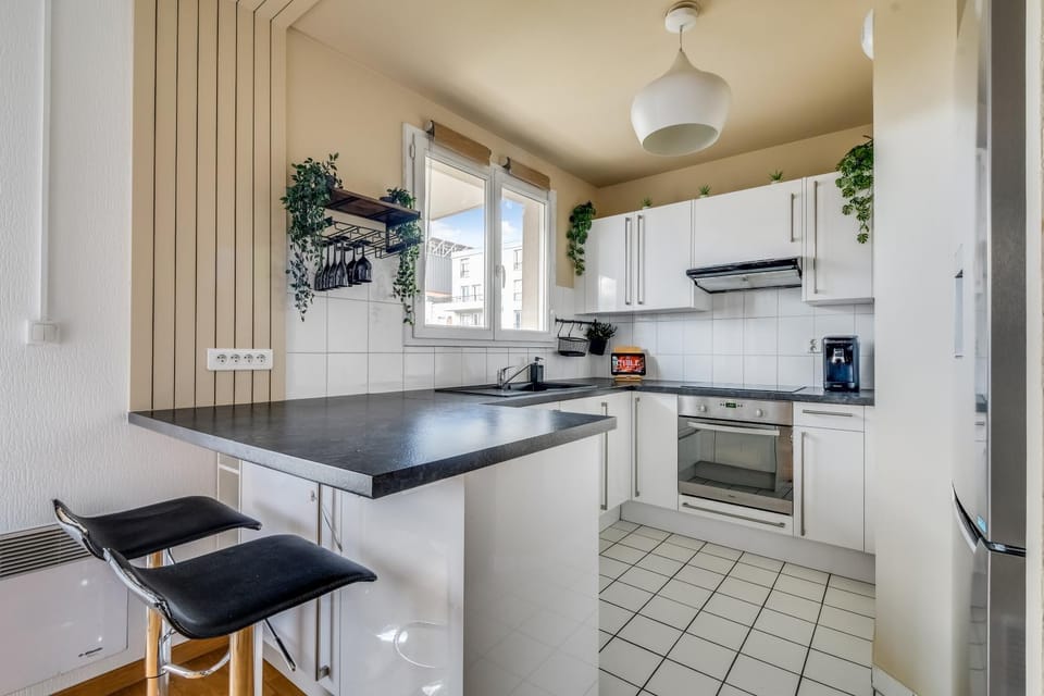 Kitchen or kitchenette, stove