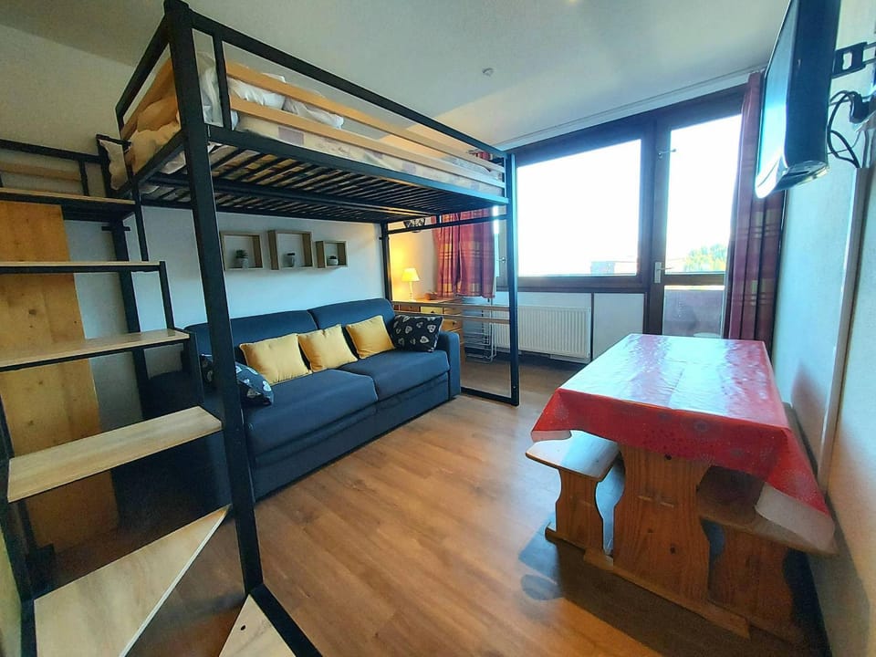Studio cosy Plagne Centre pour 2 pers. avec accès direct aux pistes - FR-1-351-147 Apartment in Mâcot-la-Plagne