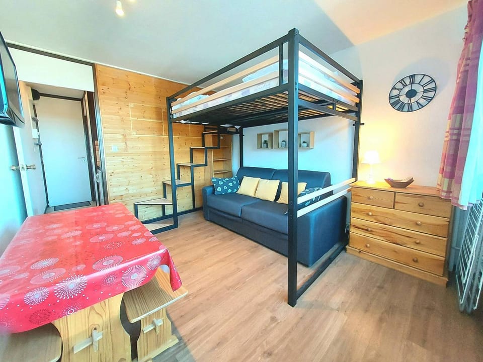 Studio cosy Plagne Centre pour 2 pers. avec accès direct aux pistes - FR-1-351-147 Apartment in Mâcot-la-Plagne