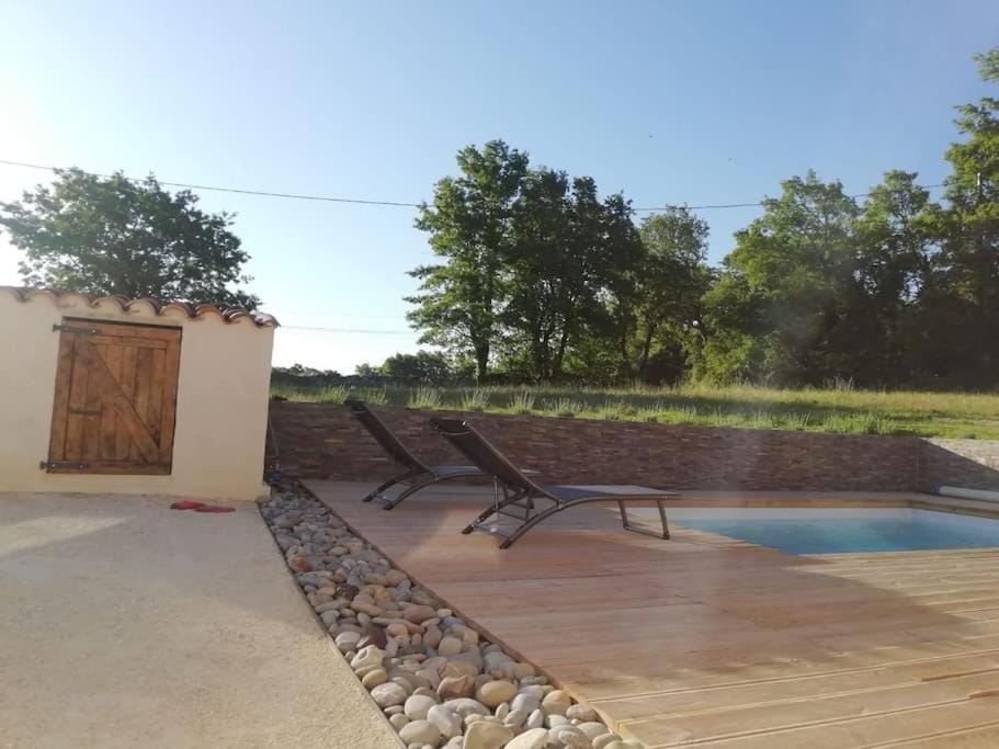 Villa pleine campagne, piscine chauffée , Lubéron House in Lacoste