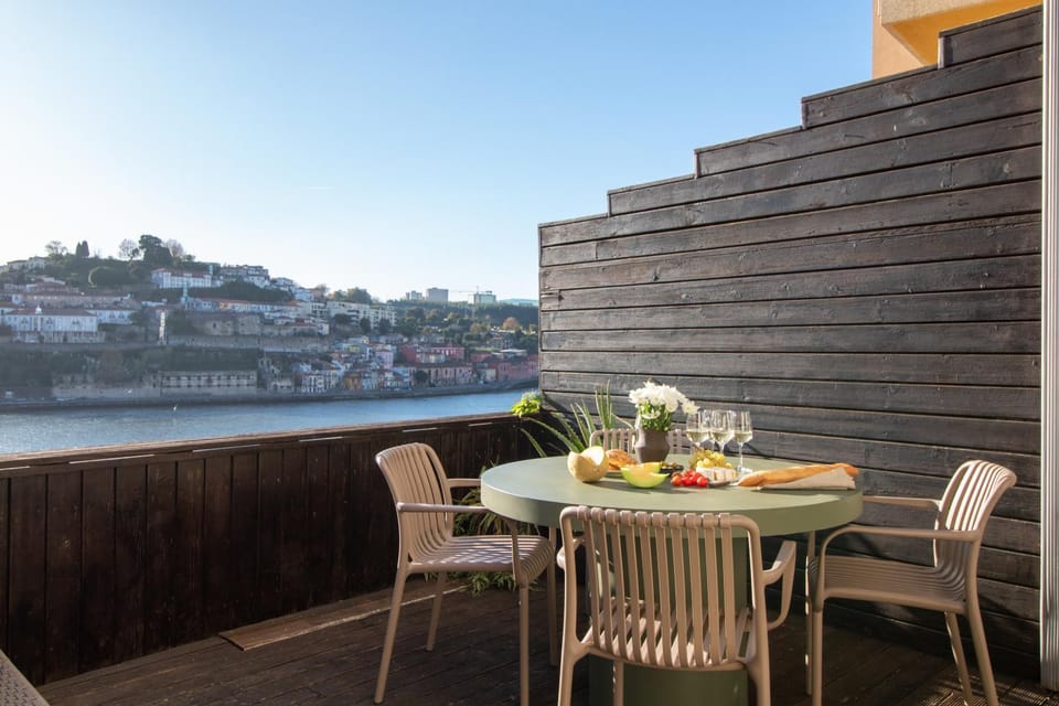 Patio, Day, Balcony/Terrace, Dining area, River view