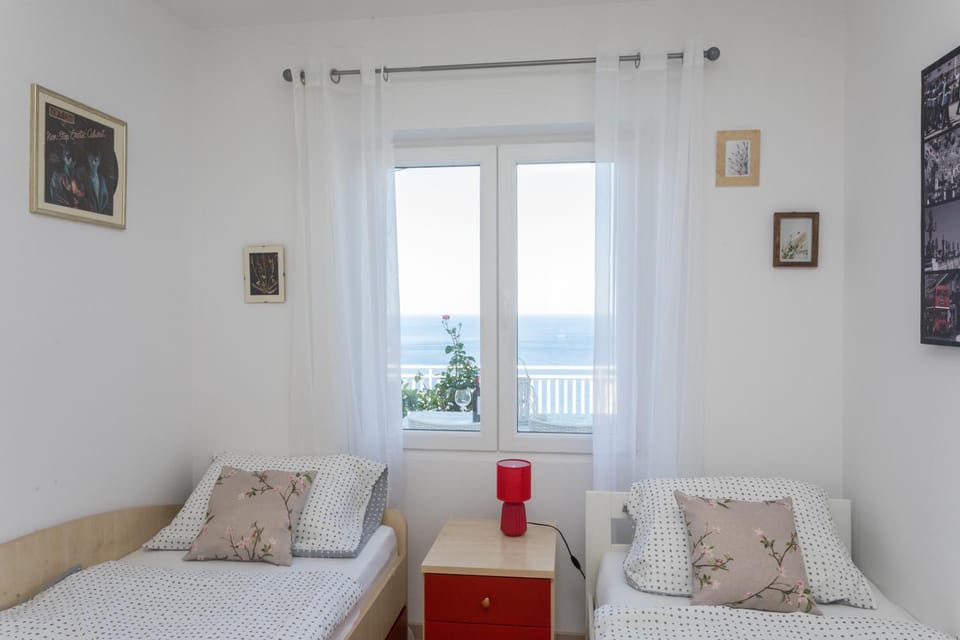 Bedroom, Sea view