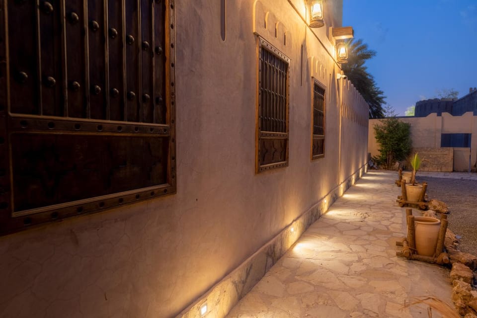 Patio, Facade/entrance, Neighbourhood, Balcony/Terrace