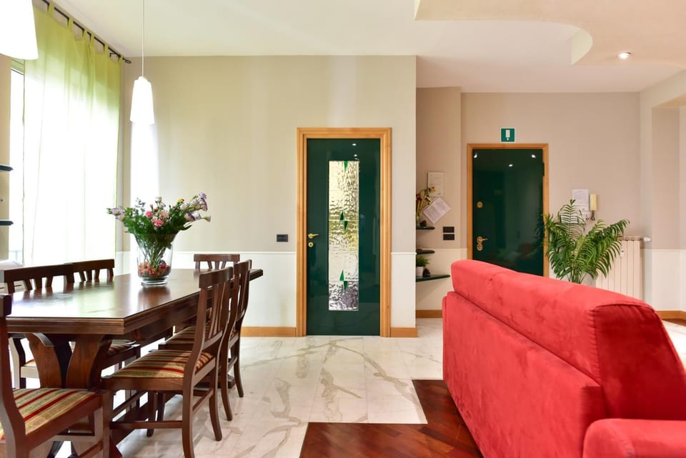 Elegant & Cozy Apartment in the heart of Rome Apartment in Rome