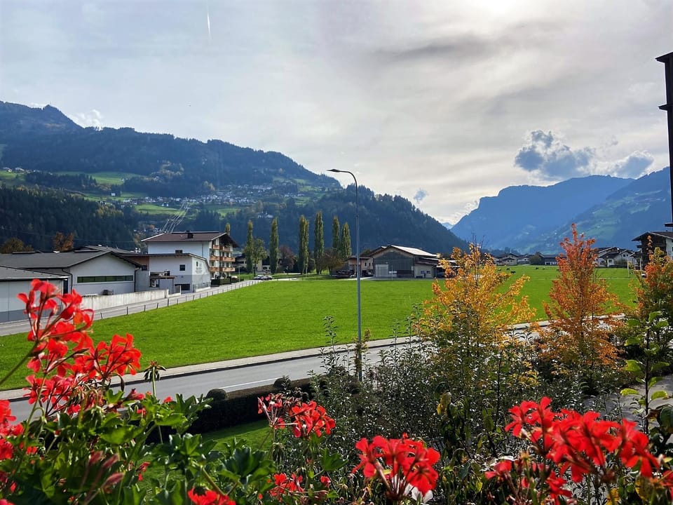 View (from property/room), View (from property/room), Balcony/Terrace, Autumn, Garden view