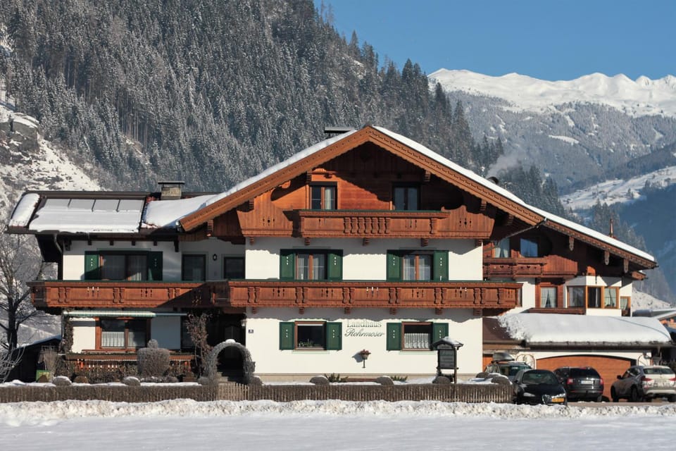 Property building, Natural landscape, Winter