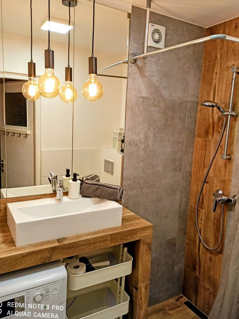 Shower, Bathroom, towels