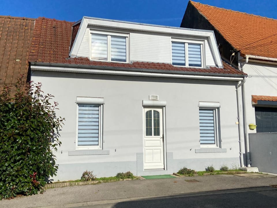 Property building, Facade/entrance