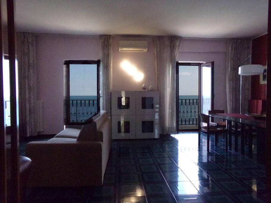 Fronte Mare Apartment in Apulia