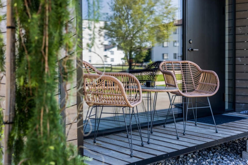 Property building, Facade/entrance, Off site