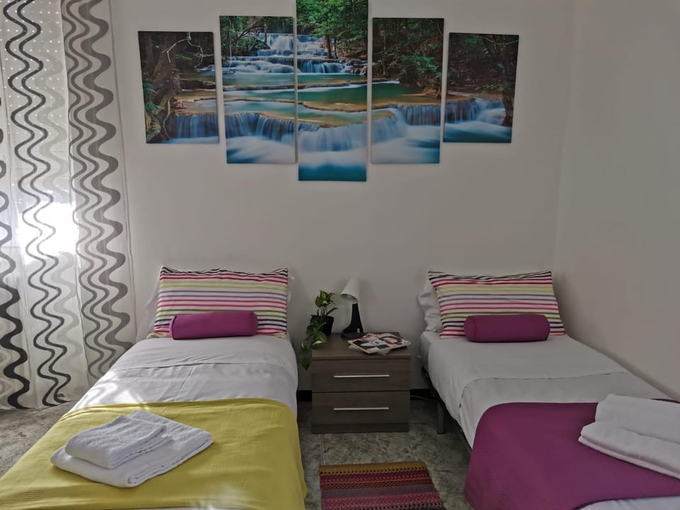 Bed, Living room
