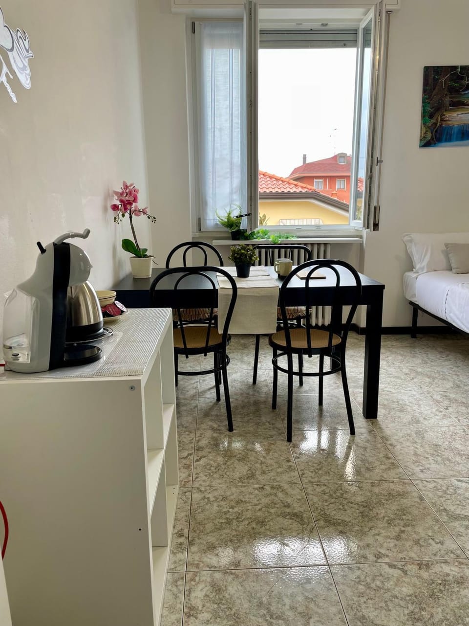 Coffee/tea facilities, Living room, Seating area