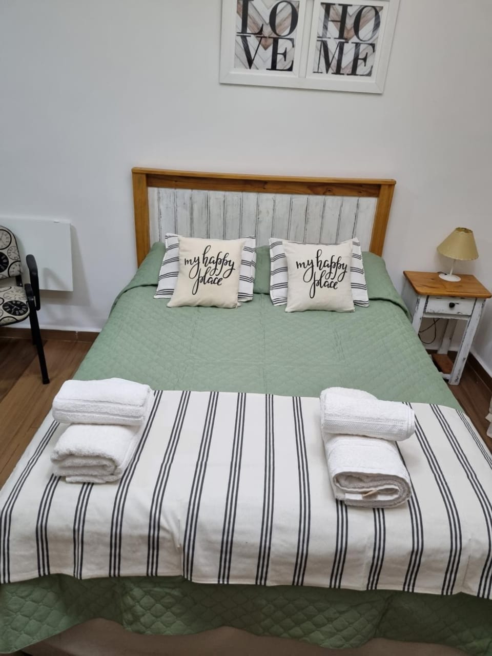 Photo of the whole room