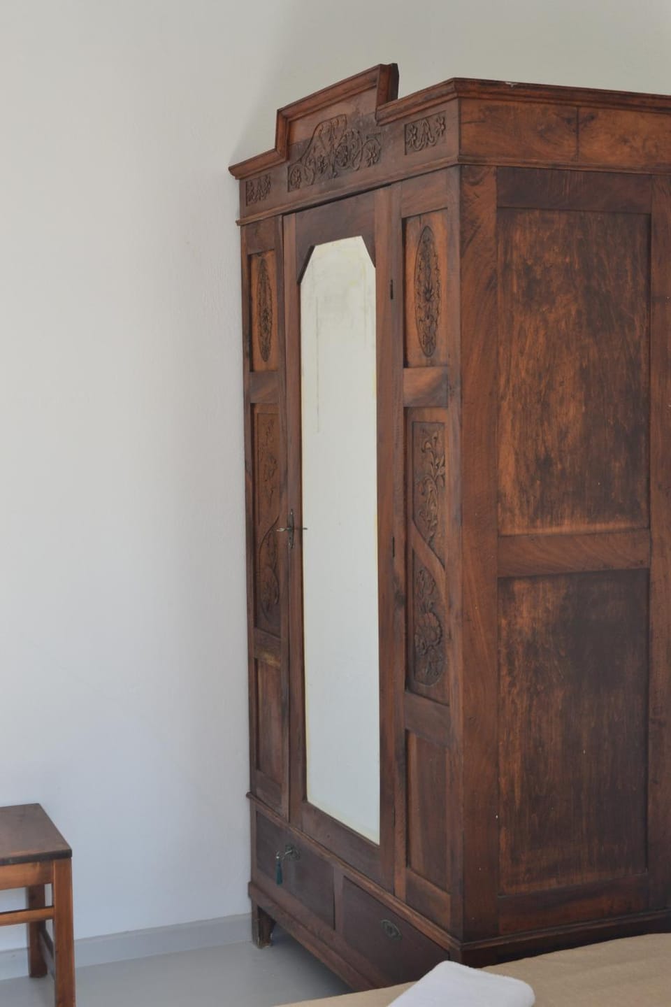 wardrobe