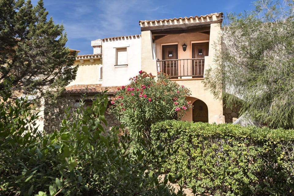 Property building, Garden