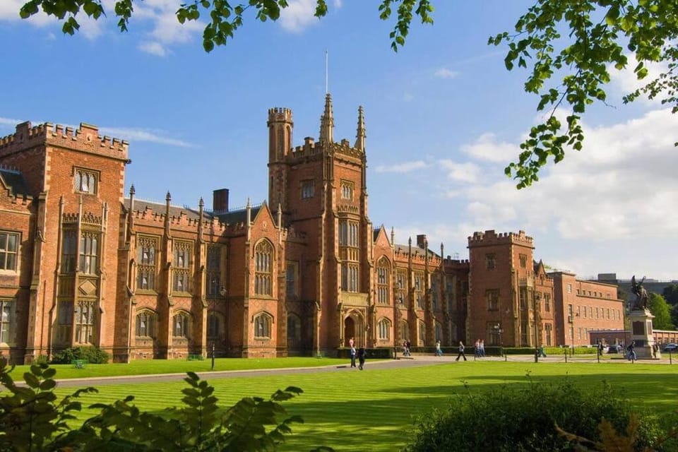 Belfast townhouse in prime location in Belfast City House in Belfast