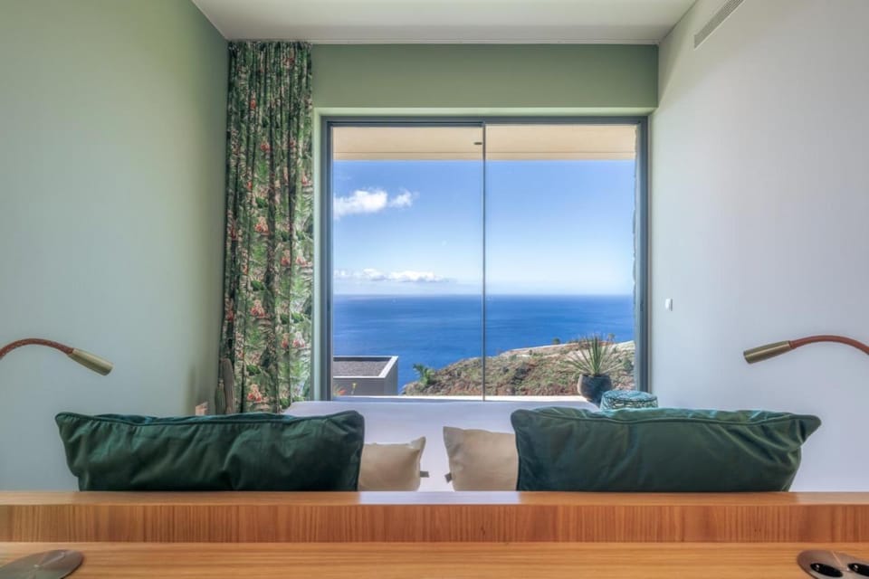 Bedroom, Sea view