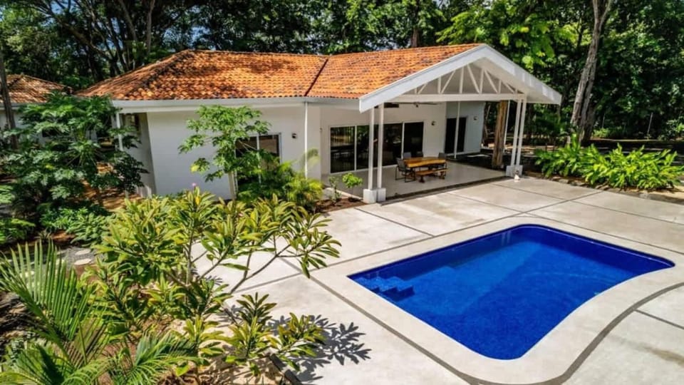 Modern Home and Guesthouse in a Peaceful Gated Community with a Private Swimming Pool House in Guanacaste Province