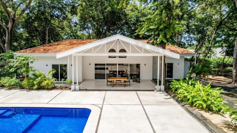 Modern Home and Guesthouse in a Peaceful Gated Community with a Private Swimming Pool House in Guanacaste Province