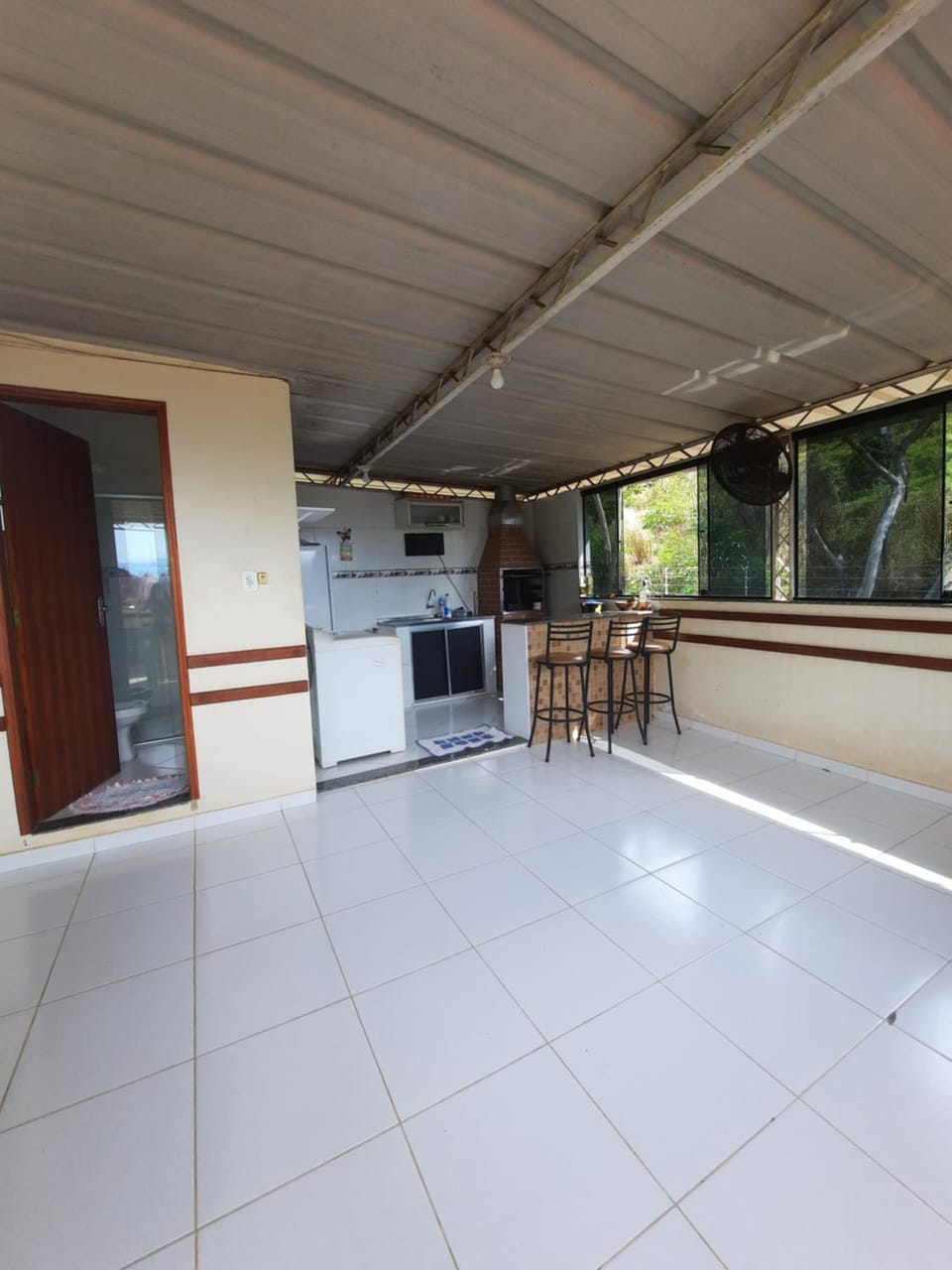 BBQ facilities, Balcony/Terrace, Dining area, Communal kitchen