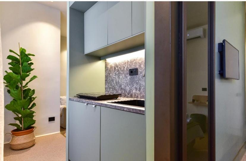 Kitchen or kitchenette